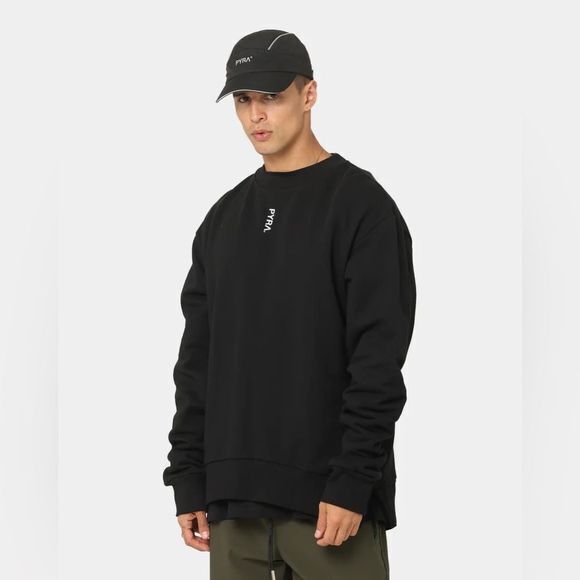PYRA CURVED HEM CREWNECK BLACK Size XS - Picture 1 of 6